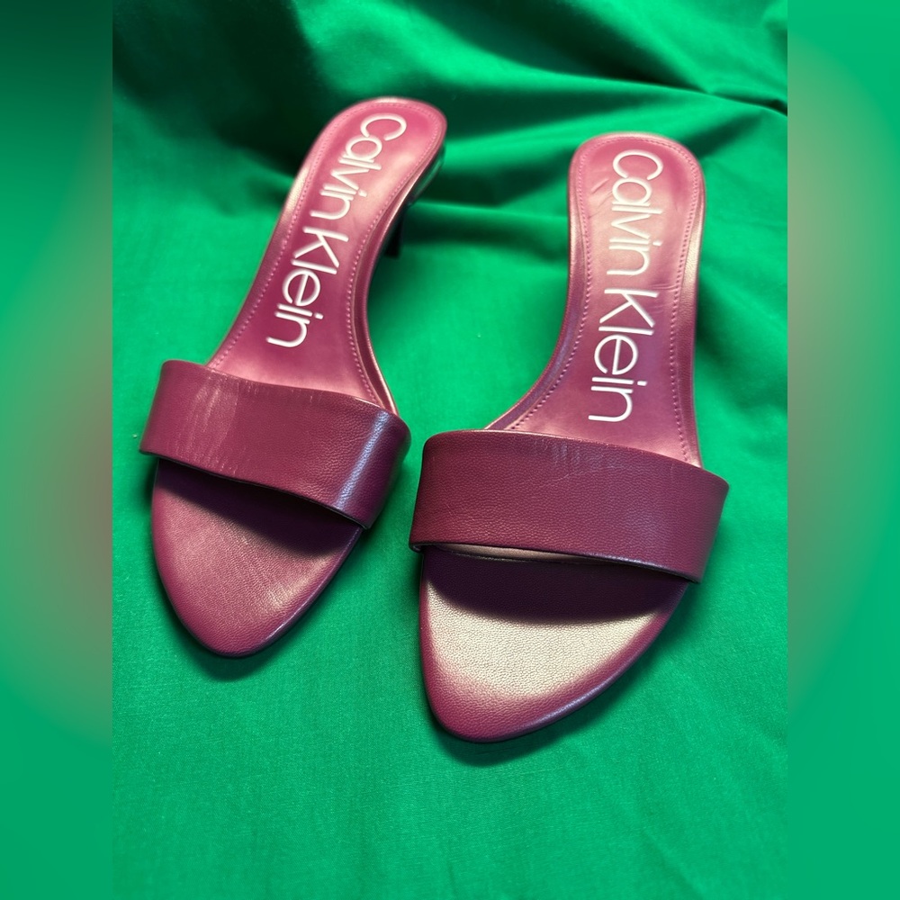Calvin Klein Women's Fushia Slide Sandals